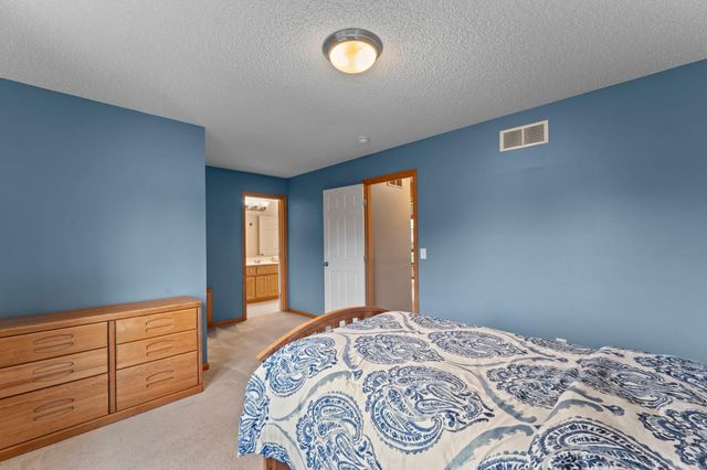 13831 Clare Downs Way, Rosemount, MN 55068