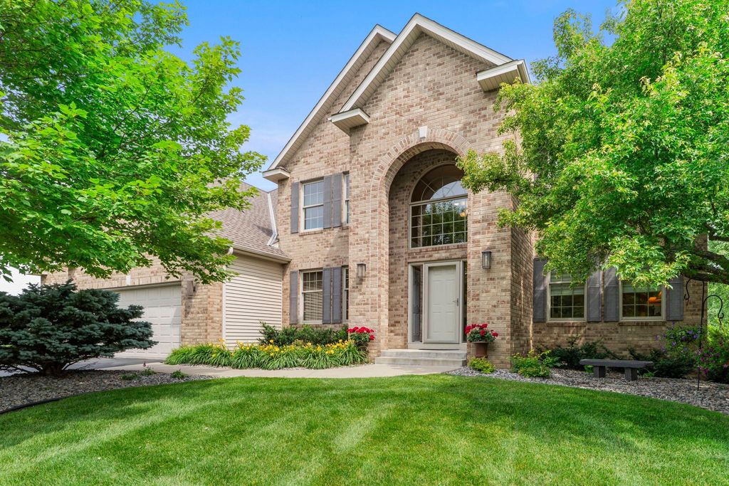 13831 Clare Downs Way, Rosemount, MN 55068