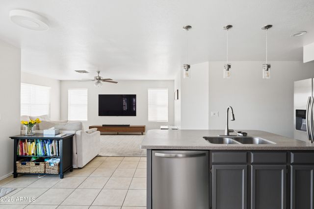 8925 W TIERRA BUENA Lane, Peoria, AZ 85382