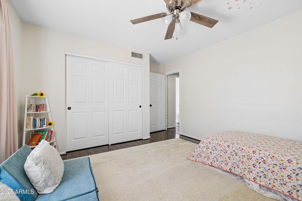 Image 21 of property listing at 8925 W TIERRA BUENA Lane, Peoria, AZ 85382