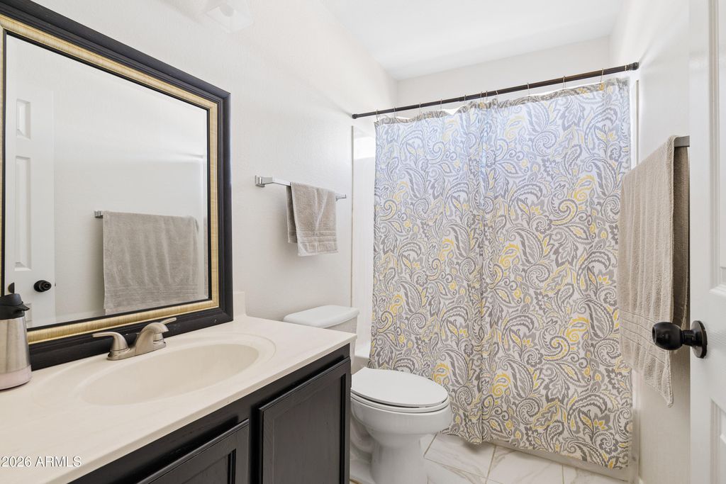 Image 26 of property listing at 8925 W TIERRA BUENA Lane, Peoria, AZ 85382
