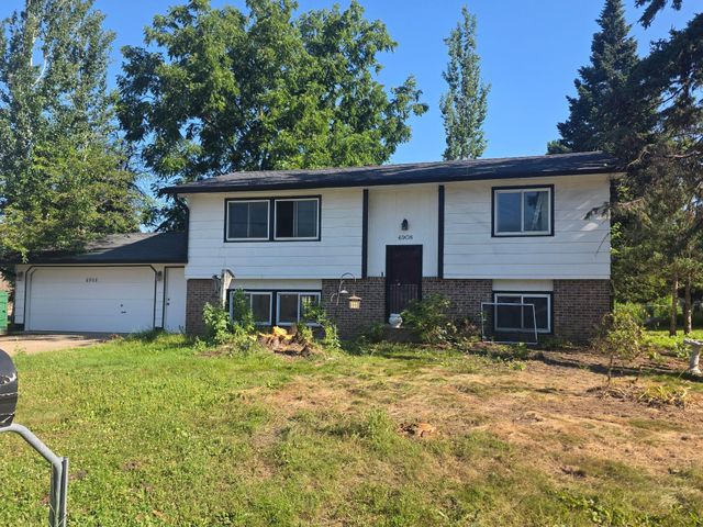 6908 64th Avenue N, Brooklyn Park, MN 55428