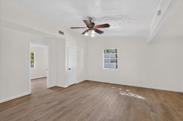 1018 Jardin Drive, Mesquite, TX 75149