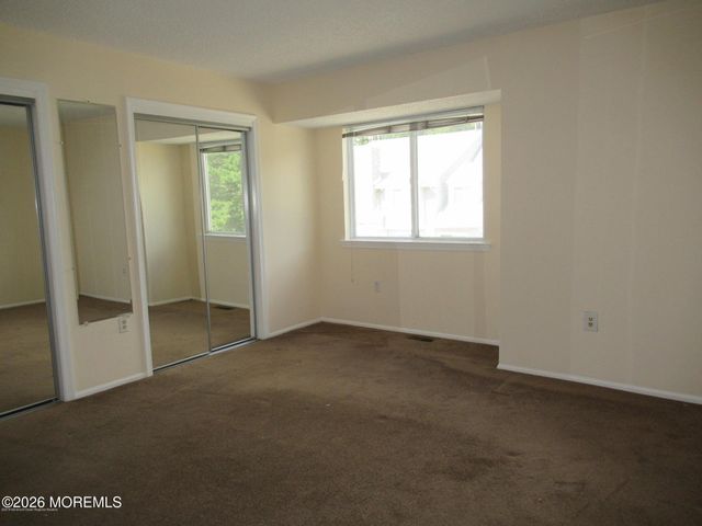 1103 Scarlet Oak Avenue, Toms River, NJ 08755