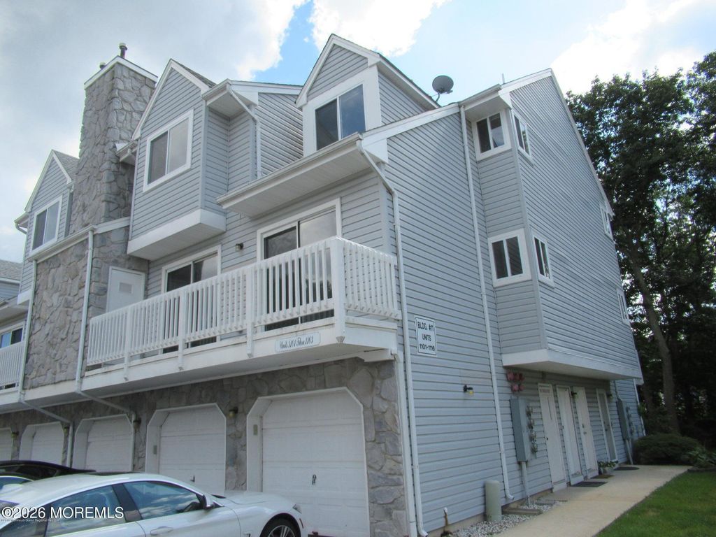 1103 Scarlet Oak Avenue, Toms River, NJ 08755