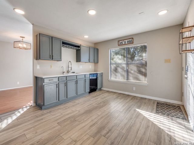 2410 Cedar Trace, San Antonio, TX 78232