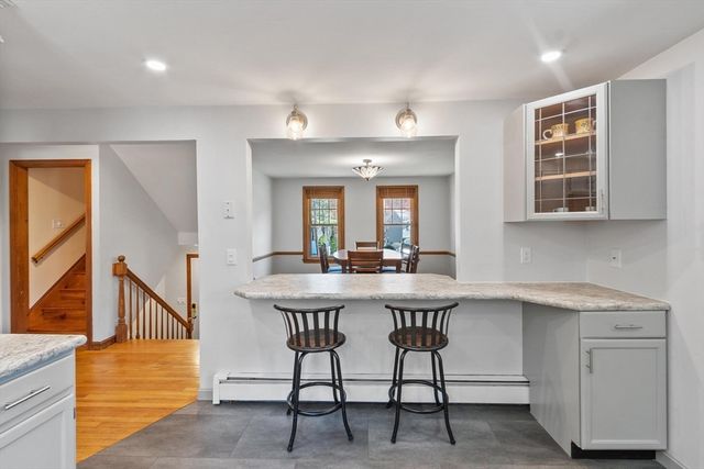 128 Beech St, Tewksbury, MA 01876