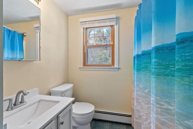 128 Beech St, Tewksbury, MA 01876