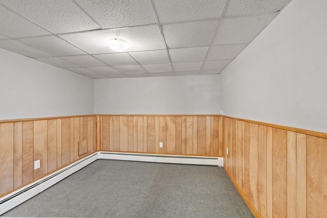128 Beech St, Tewksbury, MA 01876