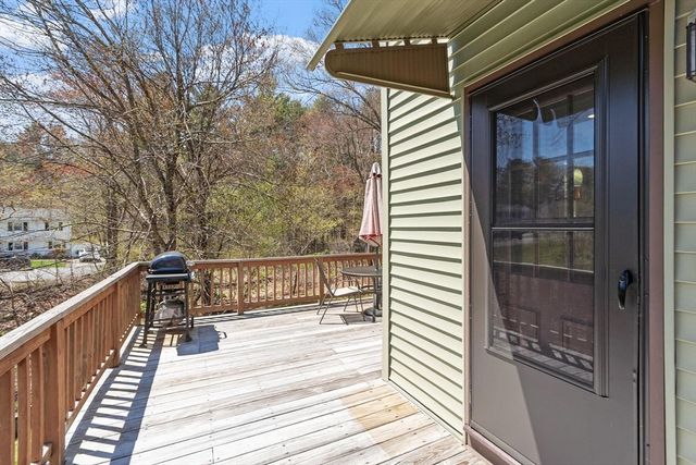 128 Beech St, Tewksbury, MA 01876