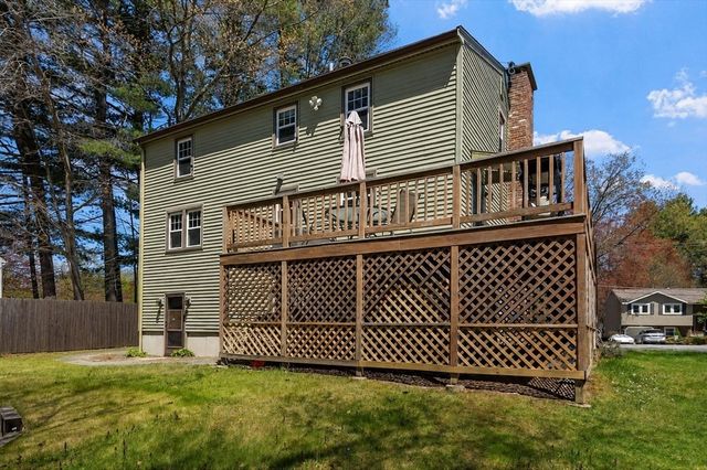 128 Beech St, Tewksbury, MA 01876