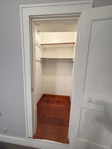 202 Park St, Winfield, KS 67156