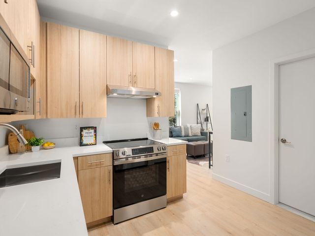 1151 Walnut 210, Newton, MA 02461