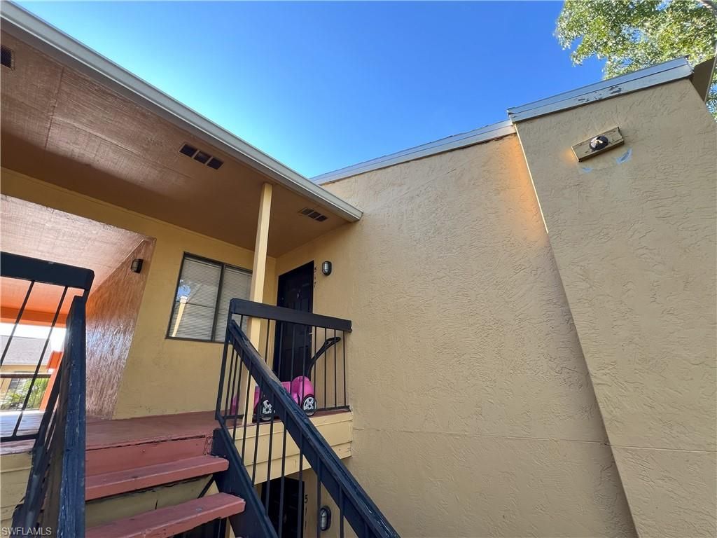 2875 Winkler AVE 517, FORT MYERS, FL 33916 — exterior