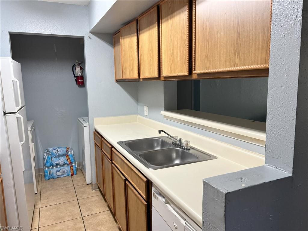 2875 Winkler AVE 517, FORT MYERS, FL 33916 — photo 3