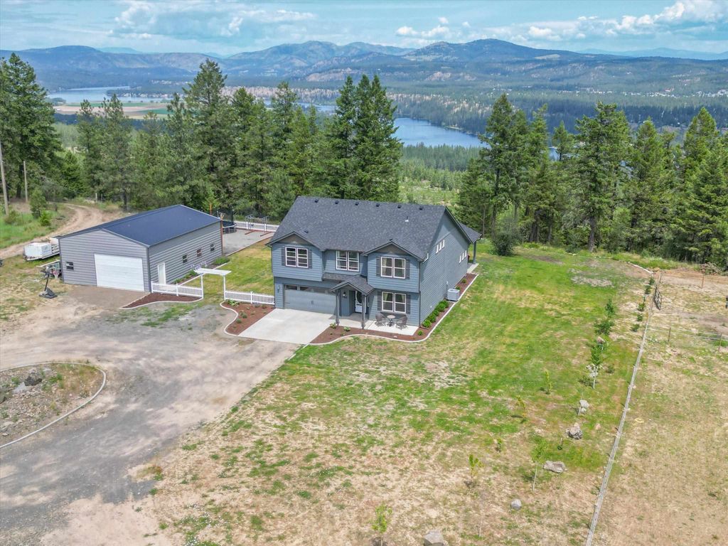 13616 W Pine Bluff Rd, Nine Mile Falls, WA 99026 photo 1