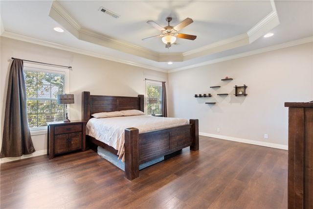 13708 Crazy Horse Drive, Rogers, AR 72758