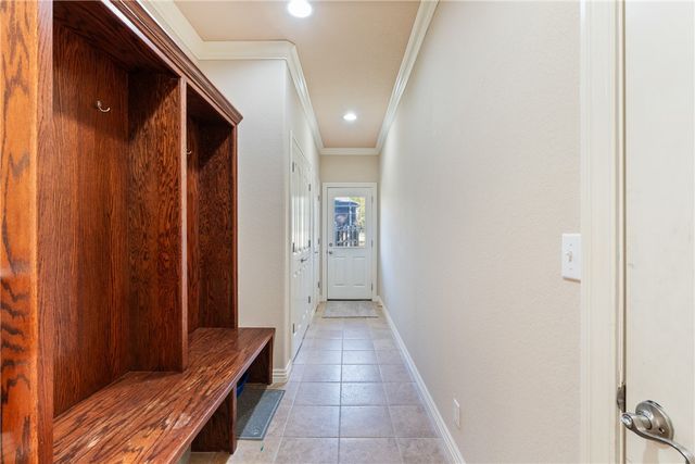 13708 Crazy Horse Drive, Rogers, AR 72758