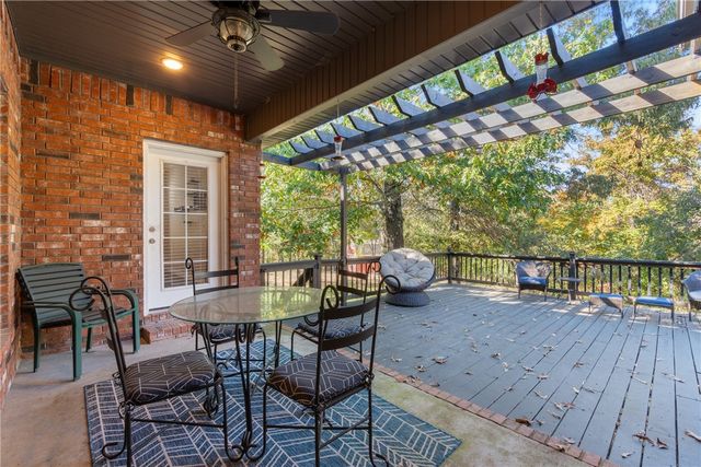 13708 Crazy Horse Drive, Rogers, AR 72758