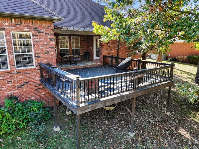 13708 Crazy Horse Drive, Rogers, AR 72758