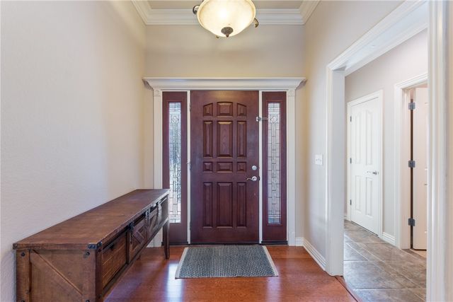 13708 Crazy Horse Drive, Rogers, AR 72758