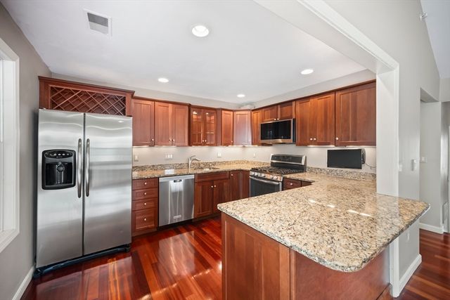 58 Village Drive 58, Quincy, MA 02169