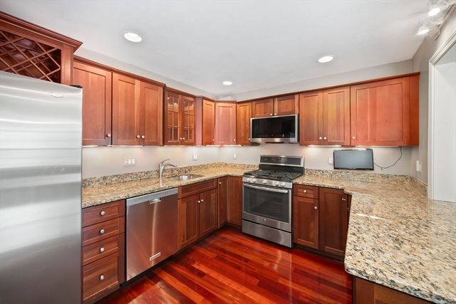 58 Village Drive 58, Quincy, MA 02169