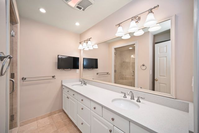 58 Village Drive 58, Quincy, MA 02169
