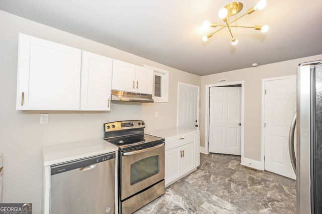 766 Cascade Drive, Forest Park, GA 30297