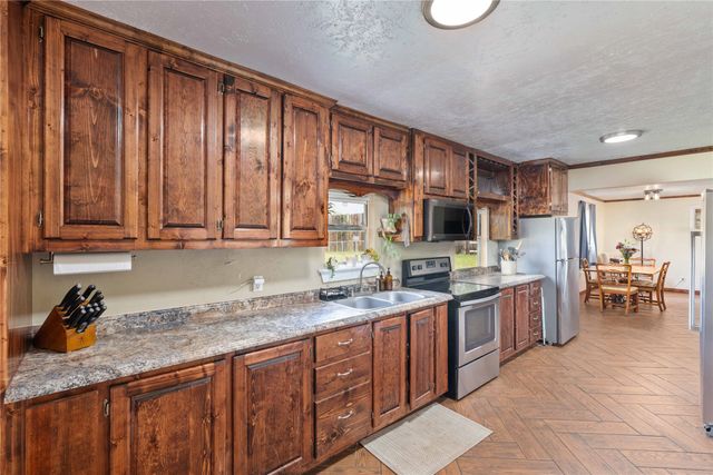 1400 Private Road 701, Stephenville, TX 76401