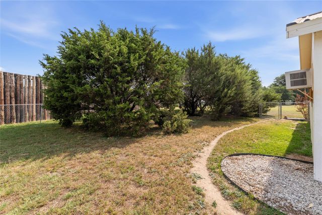 1400 Private Road 701, Stephenville, TX 76401