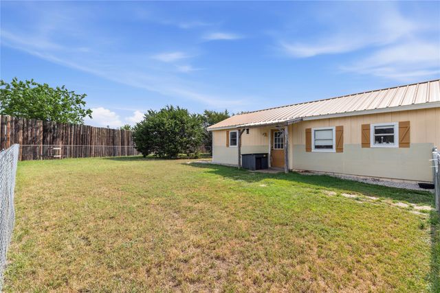 1400 Private Road 701, Stephenville, TX 76401