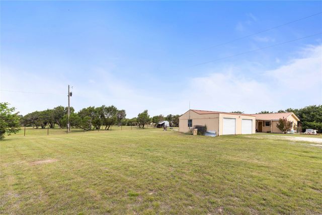 1400 Private Road 701, Stephenville, TX 76401