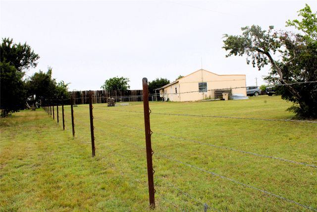 1400 Private Road 701, Stephenville, TX 76401