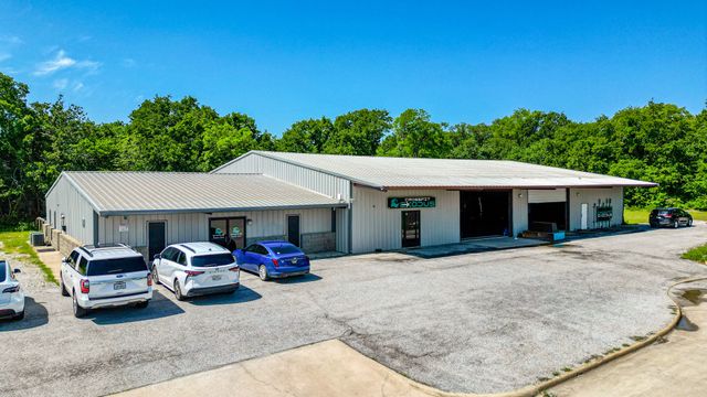 301 Center Court Drive, Bridgeport, TX 76426