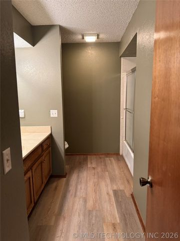 2614 S Gardenia Avenue, Broken Arrow, OK 74012