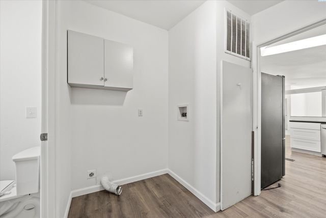 13232 N Nascar Pr Ne, Benton City, WA 99320