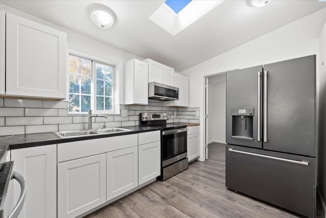 13232 N Nascar Pr Ne, Benton City, WA 99320