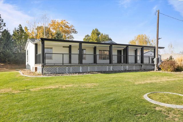 13232 N Nascar Pr Ne, Benton City, WA 99320