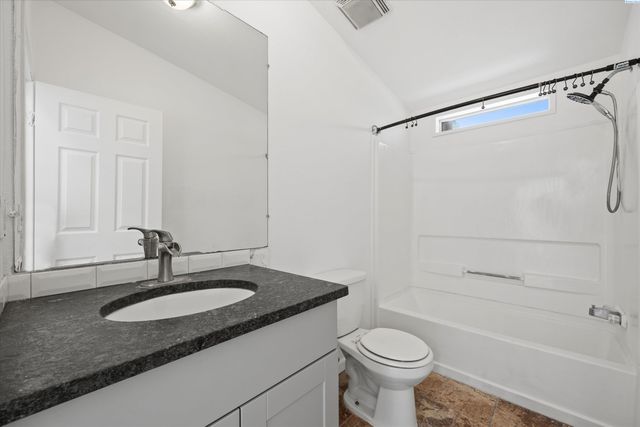 13232 N Nascar Pr Ne, Benton City, WA 99320