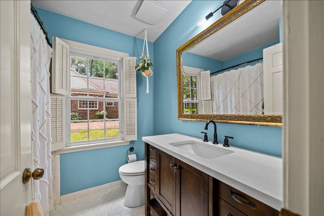 2173 LOCHLEVIN DR, Memphis, TN 38119
