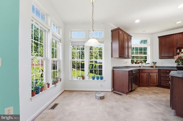 6678 CLARKES MEADOW DR, Bealeton, VA 22712