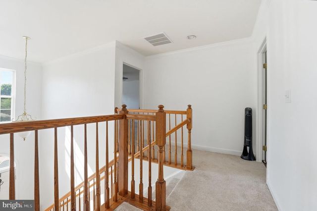 6678 CLARKES MEADOW DR, Bealeton, VA 22712