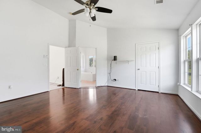 6678 CLARKES MEADOW DR, Bealeton, VA 22712
