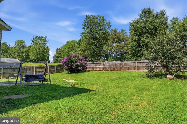6678 CLARKES MEADOW DR, Bealeton, VA 22712