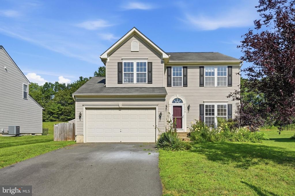 6678 CLARKES MEADOW DR, Bealeton, VA 22712