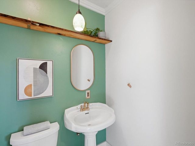 7800 W 38th Ave, Wheat Ridge, CO 80033