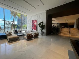 300 Biscayne Boulevard Way 1806, Miami, FL 33131
