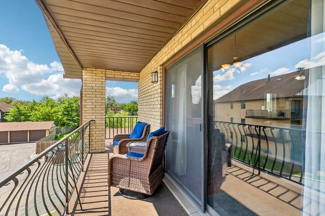 17940 Royal Oak Court 3W, Tinley Park, IL 60477