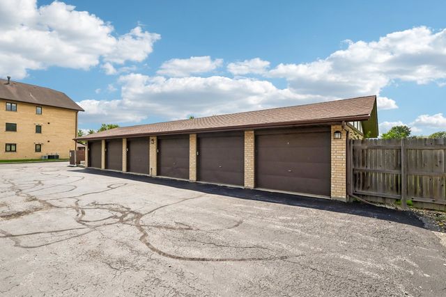17940 Royal Oak Court 3W, Tinley Park, IL 60477